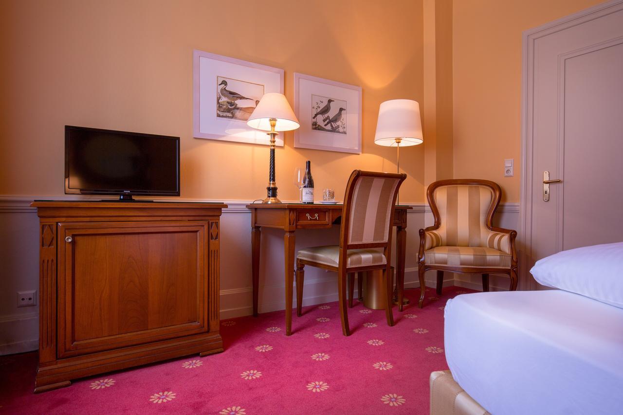 Atlantic Parkhotel Baden-Baden Room photo